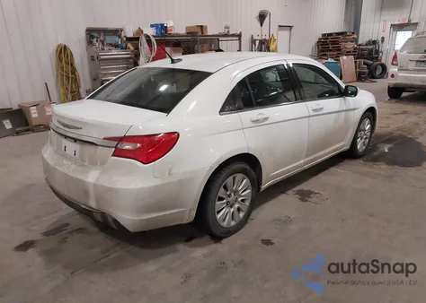 2012 Chrysler 200 Lx z USA, uszkodzony, nr VIN 1C3CCBAB2CN295548